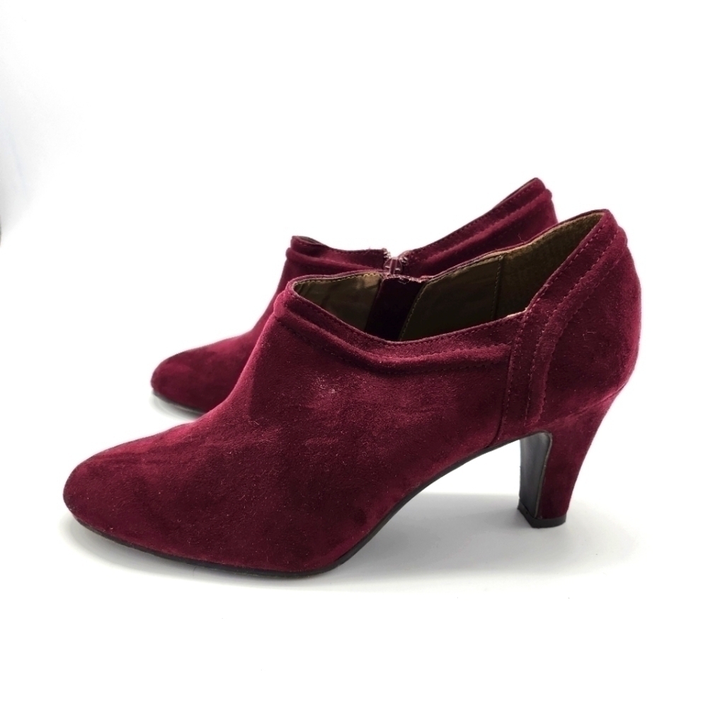 Ann Marino Shoes Womens 9M Booties Maroon Suede Ankle Boot Casual Office